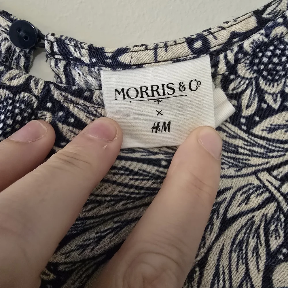 H&M Blue and White Floral Long-Sleeve Blouse